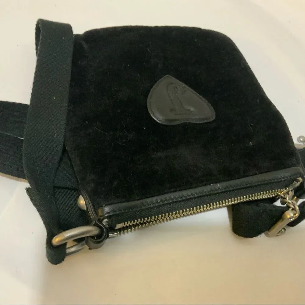 Juicy Couture Small Black crossbody velvet bag With Sequin Butterfly - Picture 4 of 9